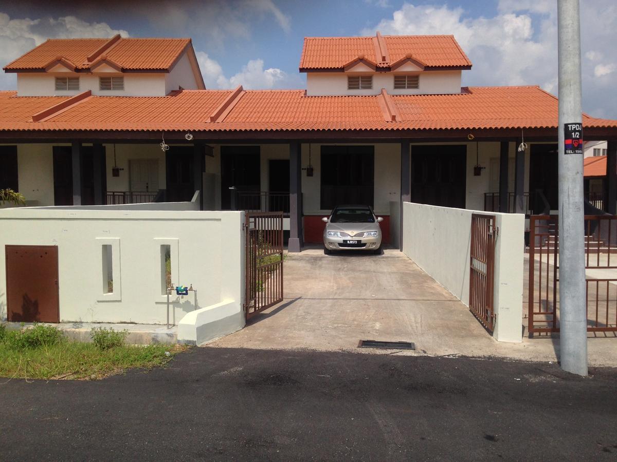 Teratakmuslim H'H Villa Malacca Luaran gambar